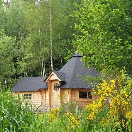 Отель White Wood Kota Nonville Экстерьер фото